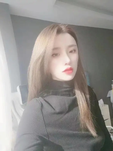 美都广场 年轻漂亮但服务一般